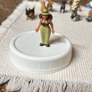 Homies Toy Figure realm vinyl global shop lowrider latina Series 2 Bouncy woman